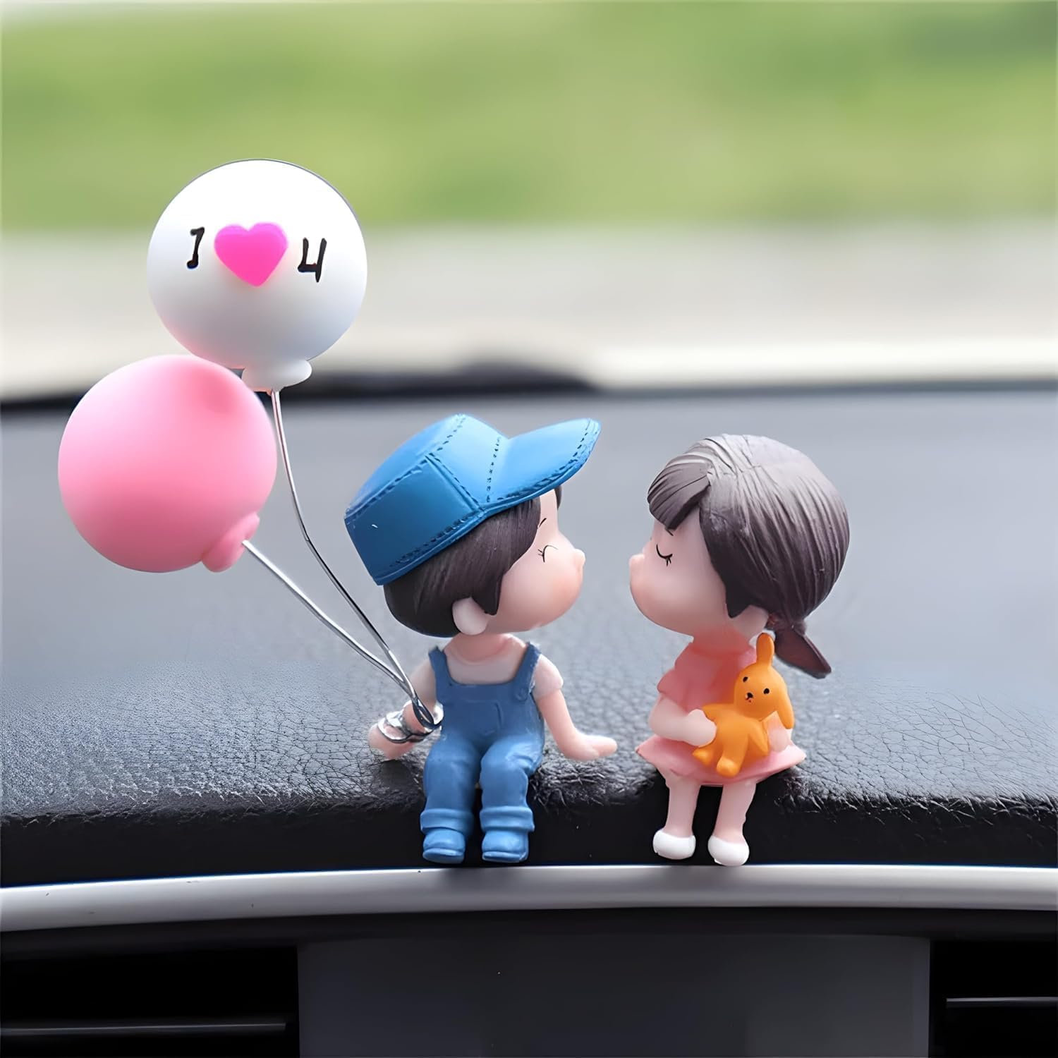 CUTE CARTOON COUPLE